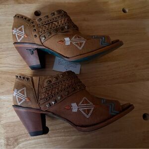 Lane Women's Nova Aztec Peep Toe Studded Western Ankle Boots